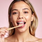 POST 30_1 Cosmodent Candelaria - Clínica Dental en Tenerife | Arcos dentales vs. hilo dental tradicional: ¿cuál es mejor?